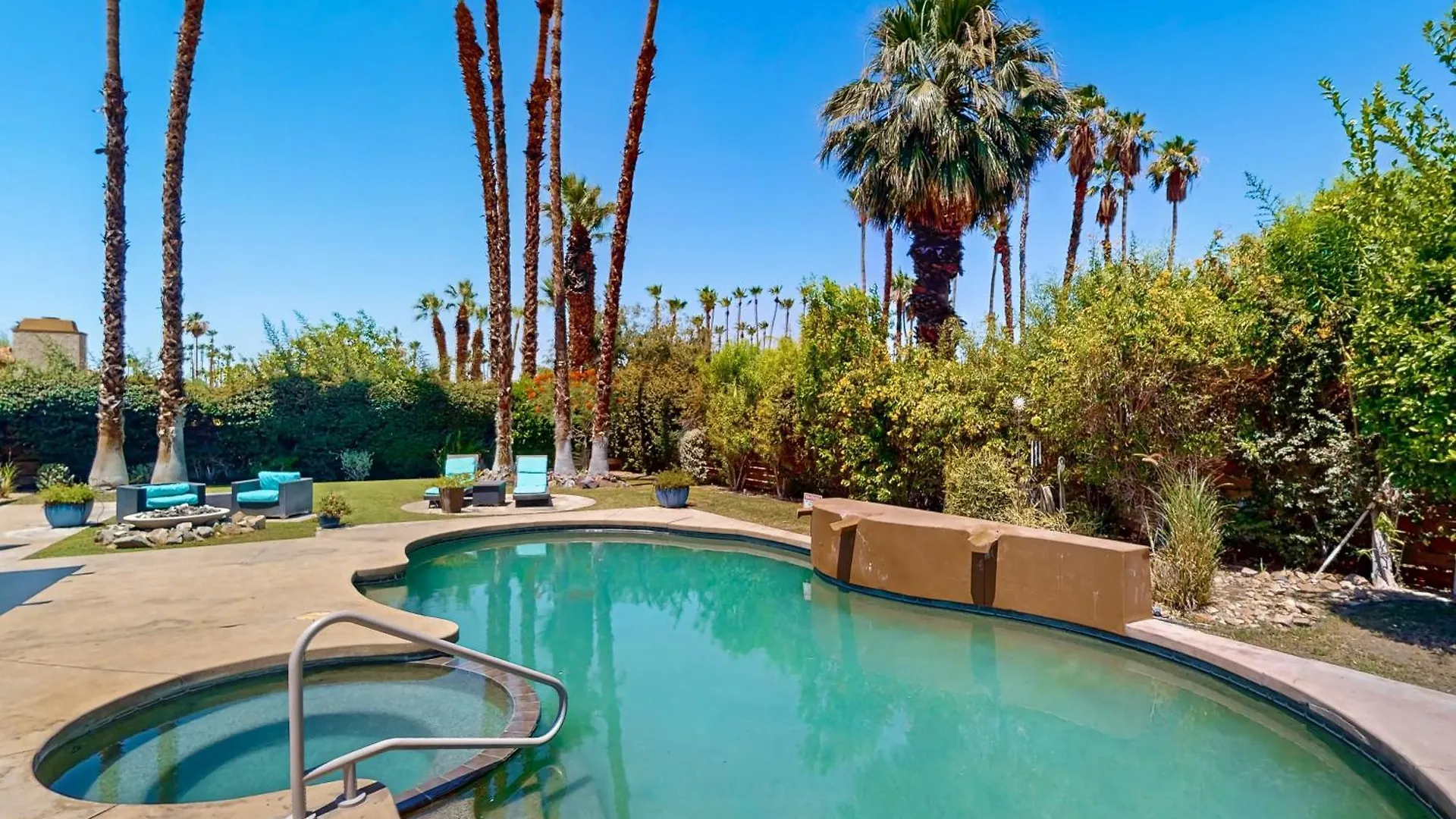 The Bev Palm Springs Permit# 3591 Villa Semesterbostad